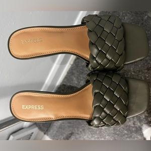 Express braided heel sandal (olive green)